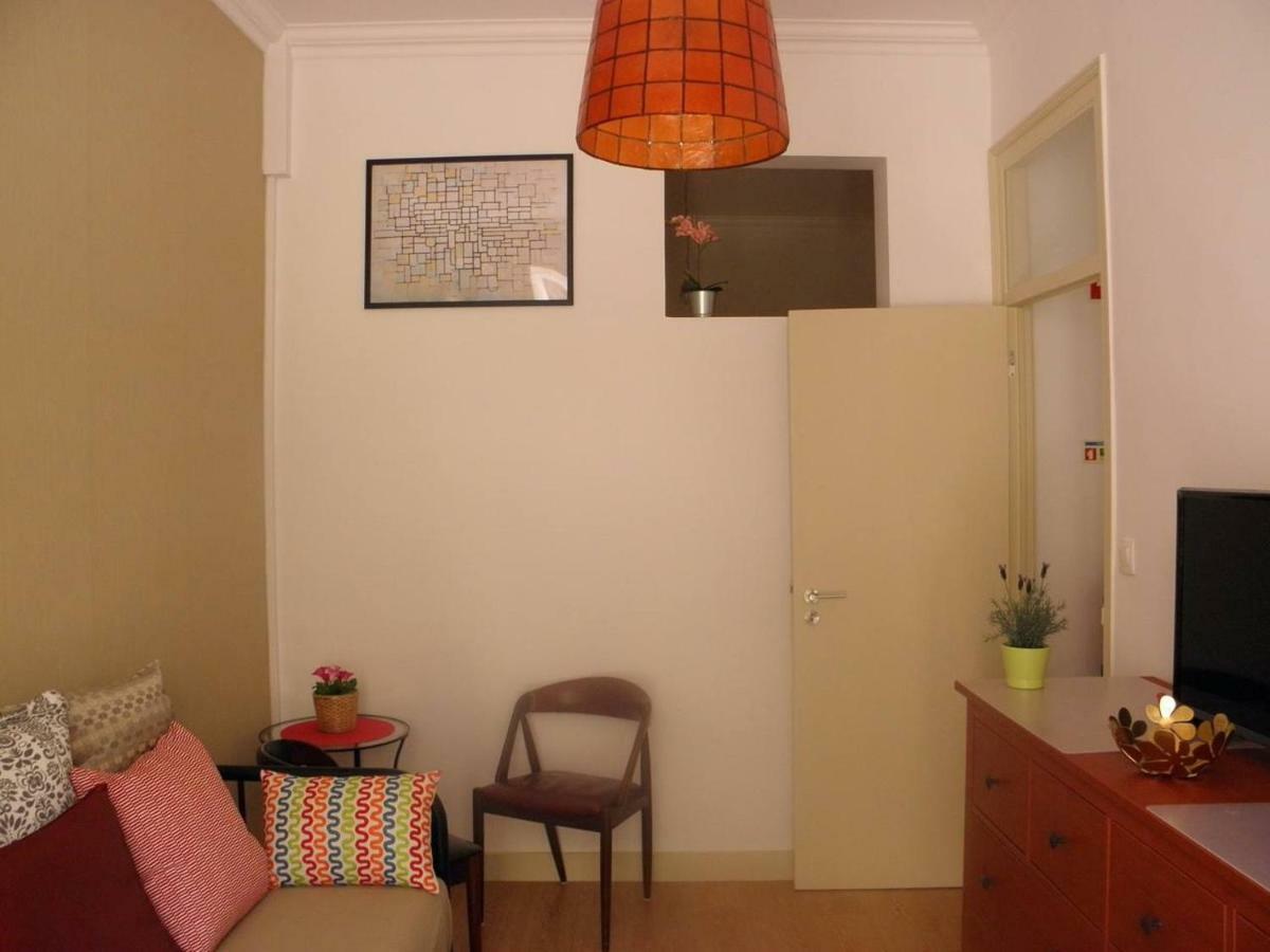 Sunny Orange Garden Apartment In Central リスボン エクステリア 写真