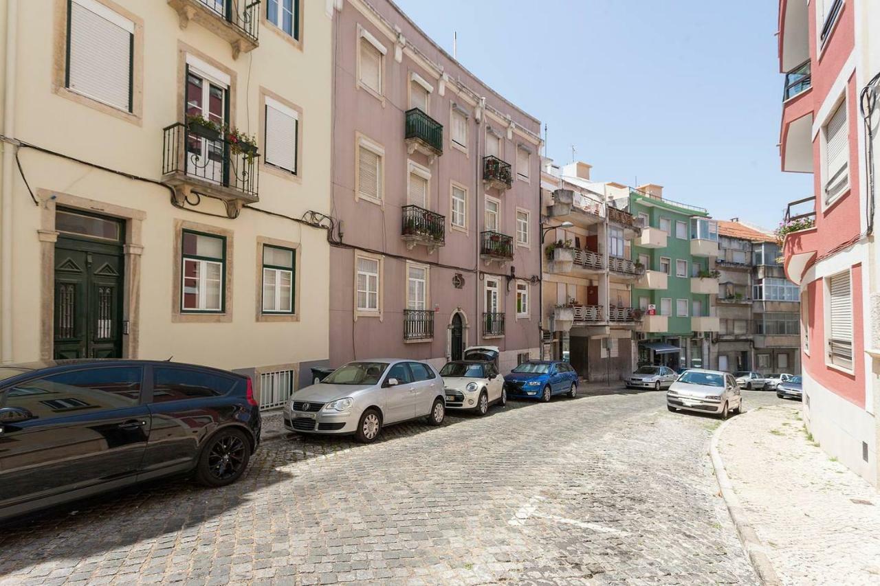 Sunny Orange Garden Apartment In Central リスボン エクステリア 写真
