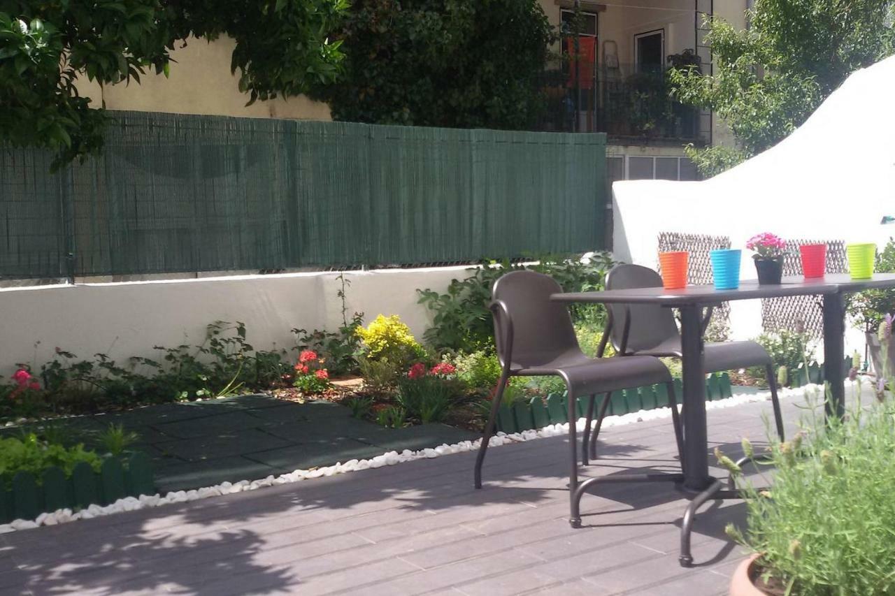 Sunny Orange Garden Apartment In Central リスボン エクステリア 写真